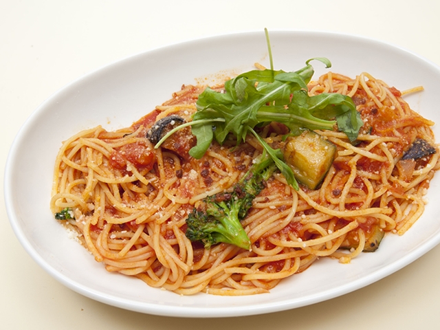 「トマトパスタ」（イタリア）