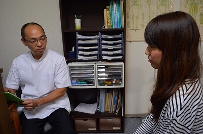 【施術の流れ②】問診を行います