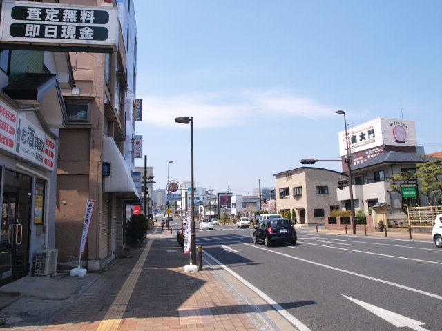 宇都宮店は県庁通り沿いに面しています。