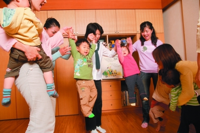 お母さんと遊ぶ時間は通りすげればあっという間、こどもとの楽しい時間