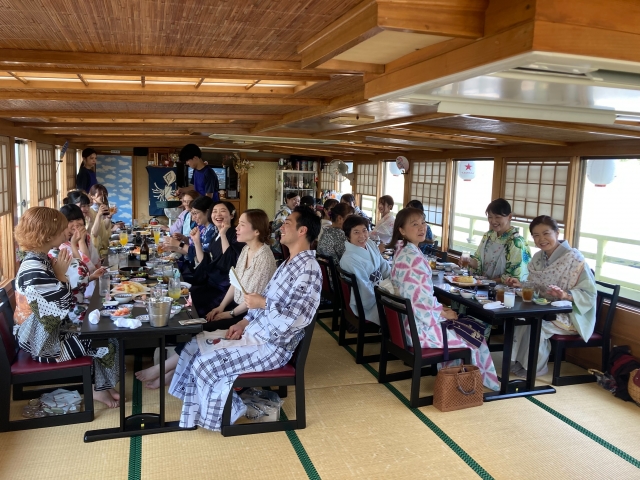 はい！チーズ！横浜屋形船【ずーみん】の宴会大成功！