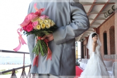 横浜ベイビューをバックに赤レンガ結婚式