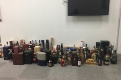 お酒は本数が多ければ出張買取も可能です!