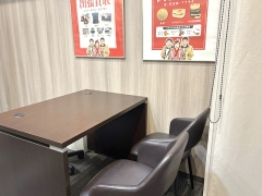 買取専門店おたからや三宮センター街店 査定ブース