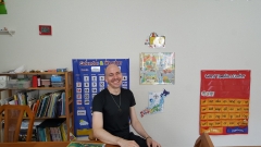 子供に大人気のマイク先生です♪
