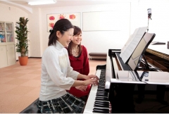 カワイ音楽教室イオン東海は子ども～大人まで、グランドピアノでレッスン！