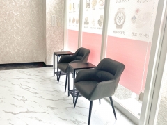 買取専門店おたからやショッピングモールさくらの森店　店内