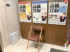 買取専門店おたからやパピオスあかし店　待合ブース