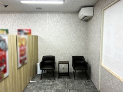 買取専門店おたからや東岡山店　待合ブース